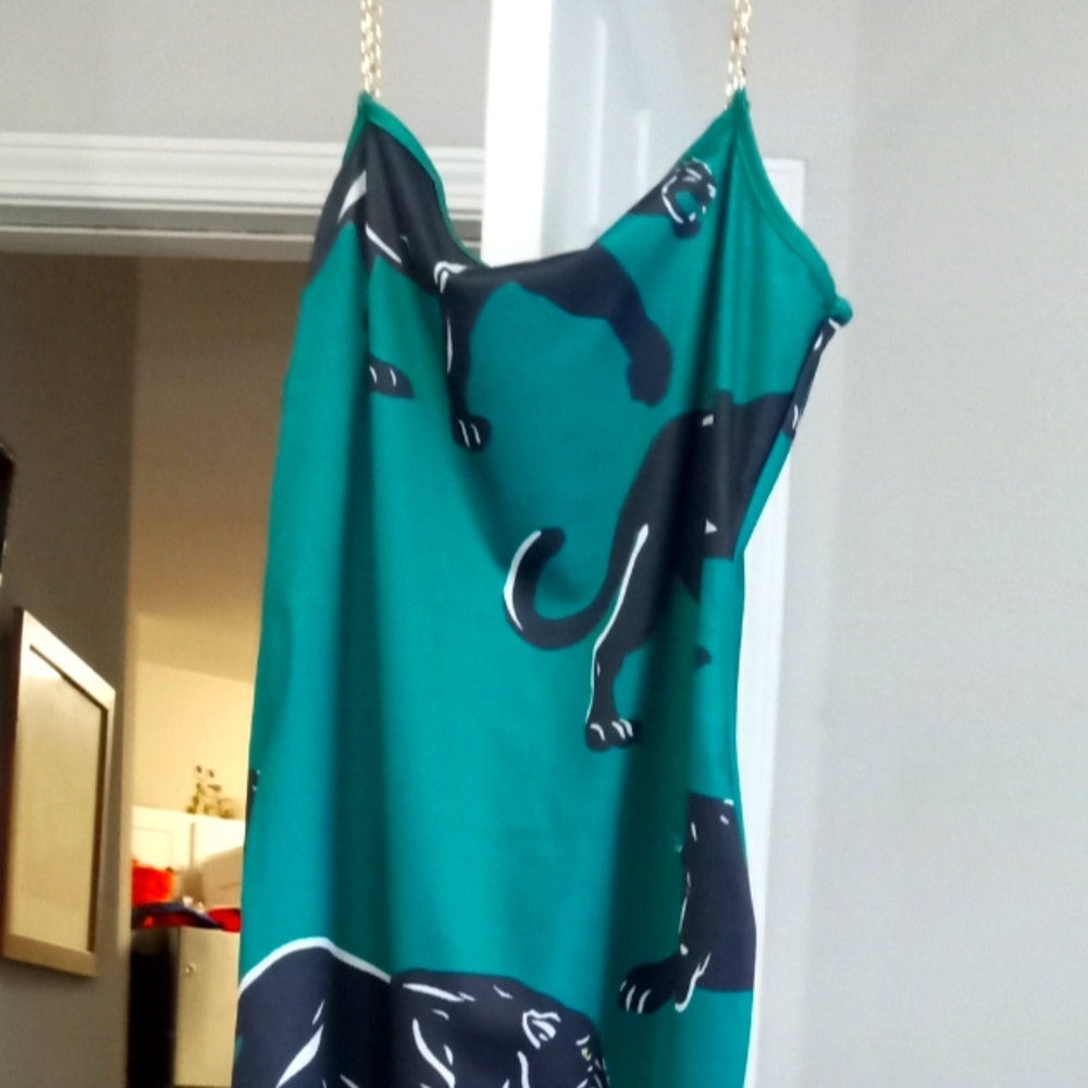 Beautiful jade / panther Maxie dress. Size 1xL 95 polyester 5 percent spandex